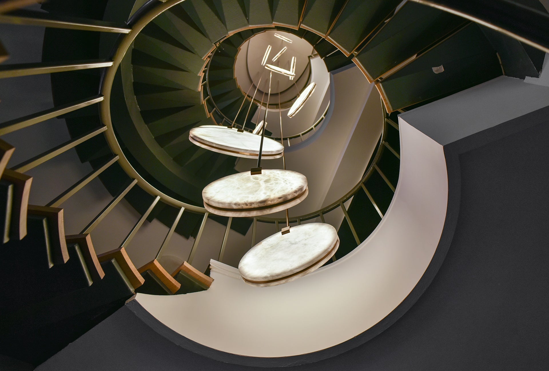 Soho Real Alabaster Disc Pendant Light, Pendant Lamp For Hallway, Staircase Pendant Light KevinstudiBUives