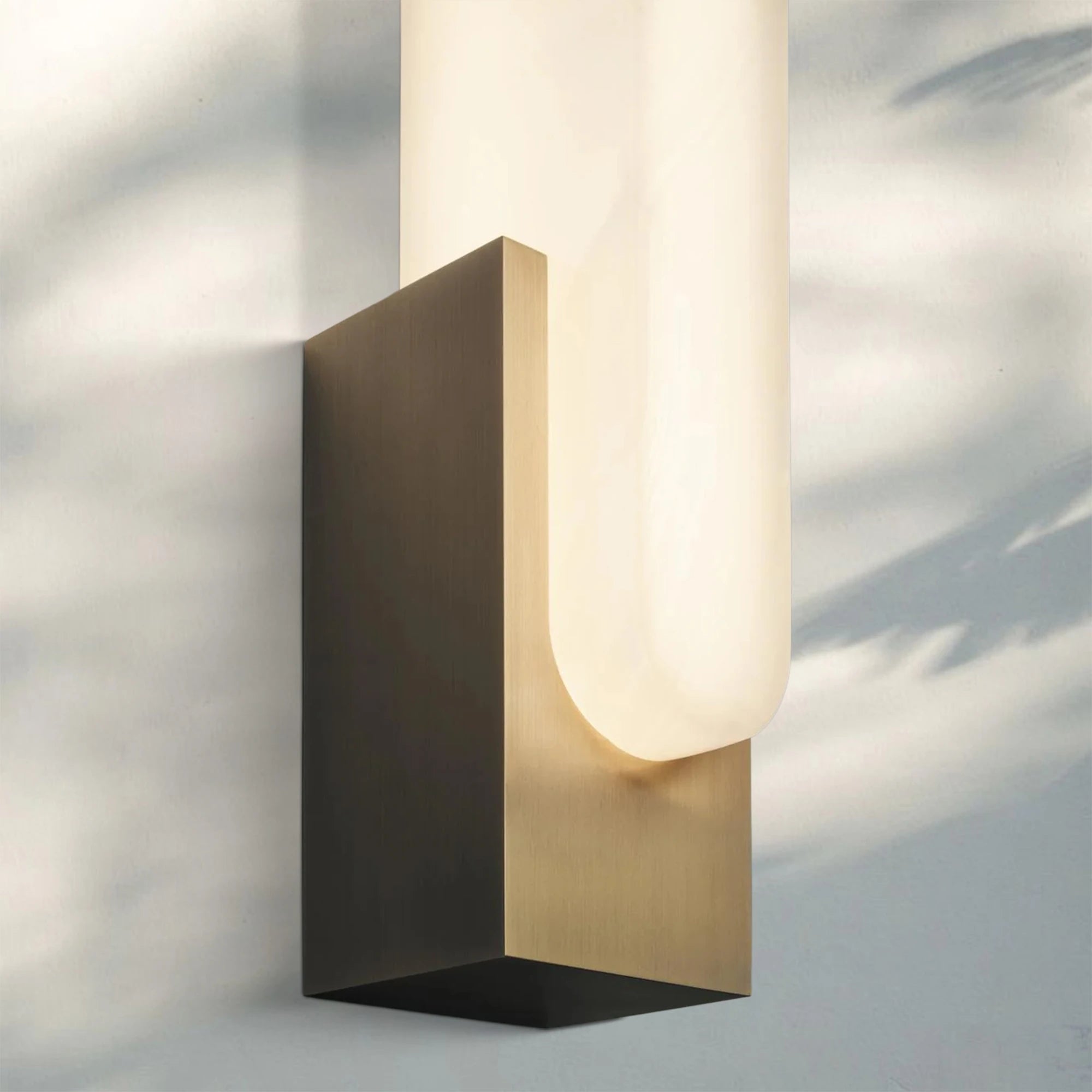 Aurora Alabaster Sconce Elegant LED Stone Lighting-Blushlighting