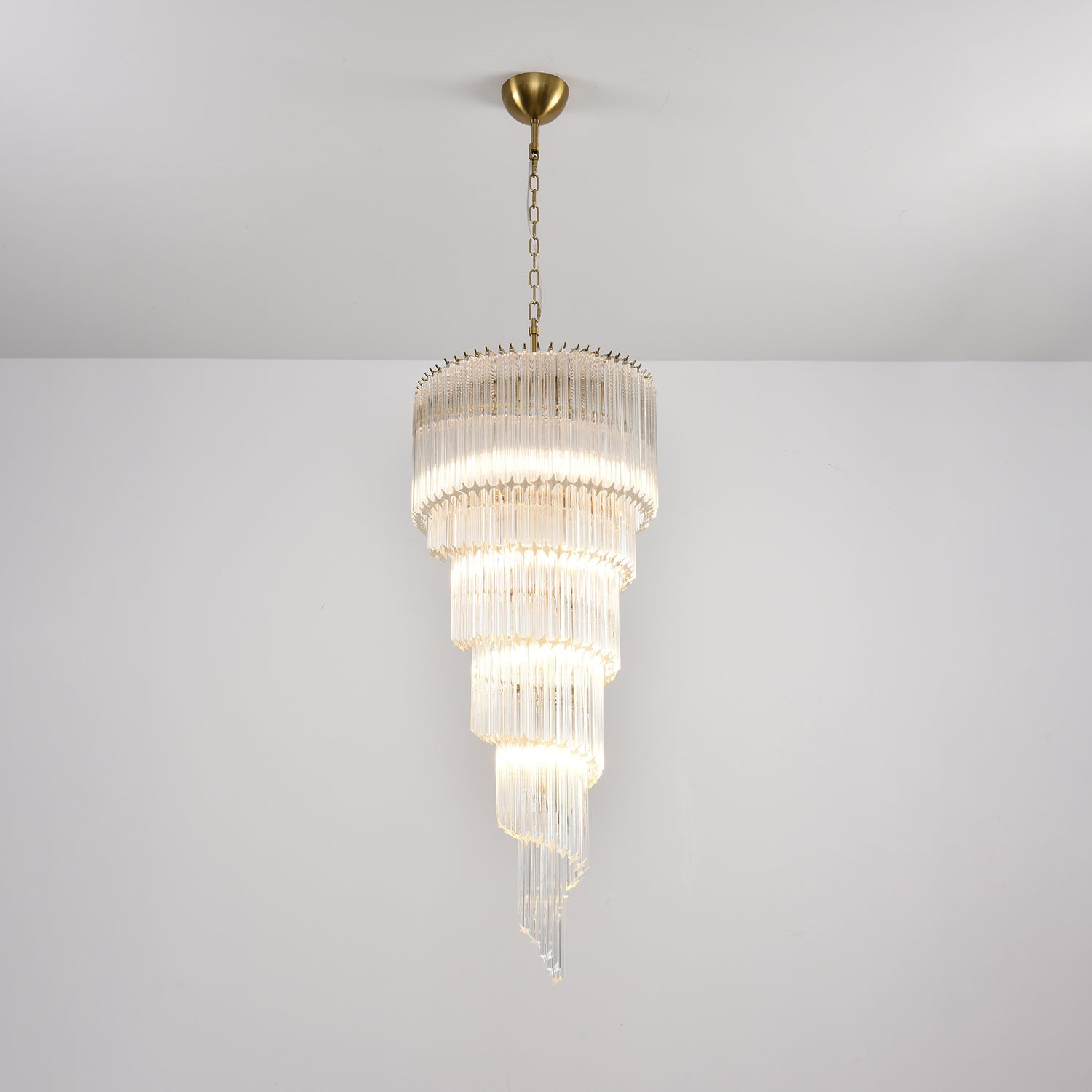 Cascada Spiral Clear Chandelier - Vakkerlight