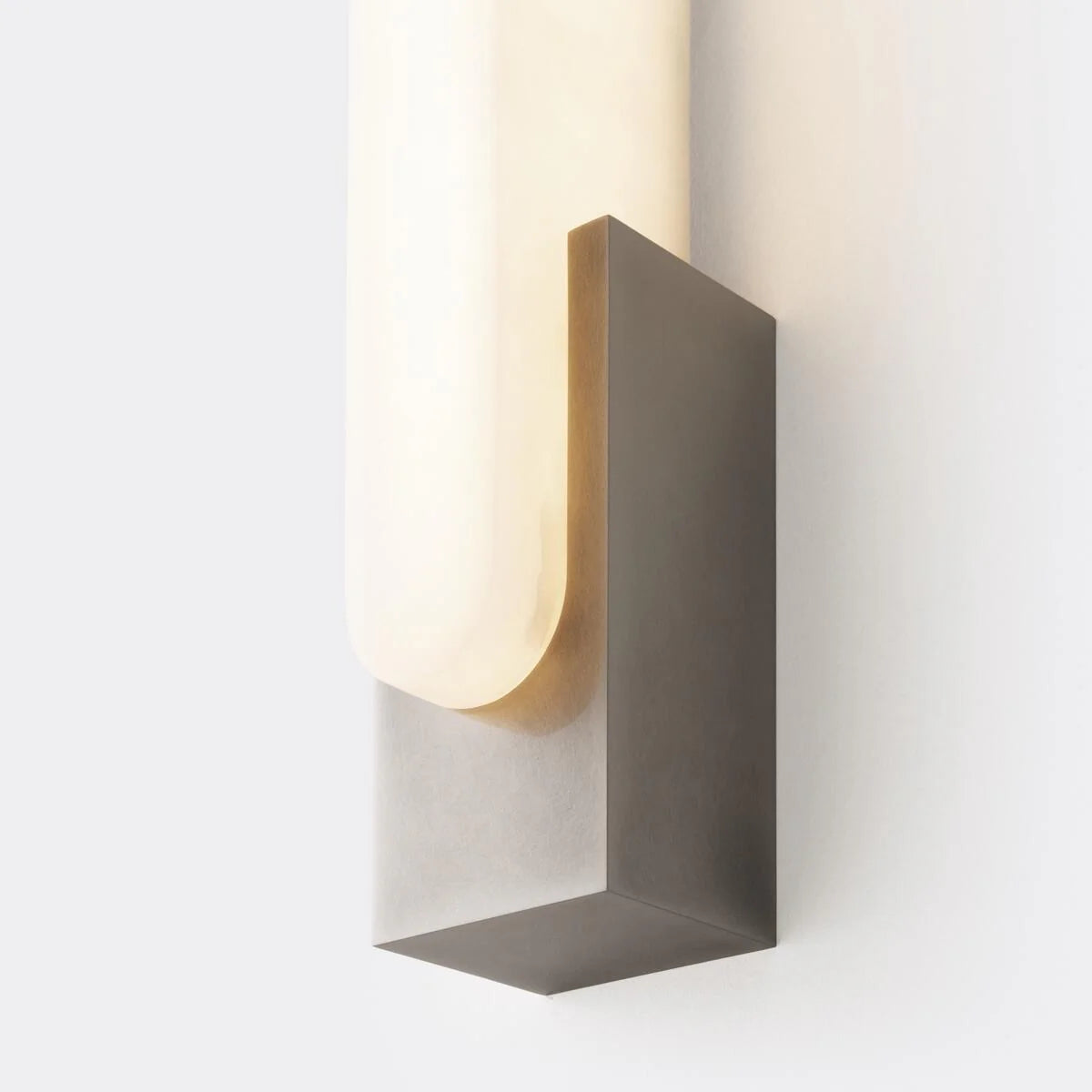 Aurora Alabaster Sconce Elegant LED Stone Lighting-Blushlighting