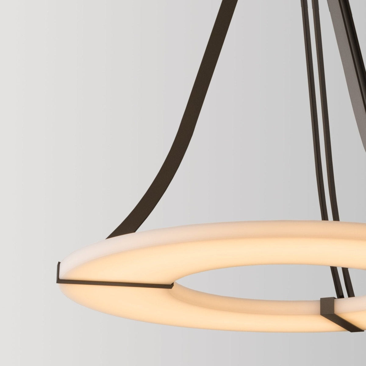 Alabaster Halo Pendant Light – Black & White LED Chandelier - ∅ 23.6″ x H 19.7″Warm LightBlack&WhiteBlushlighting