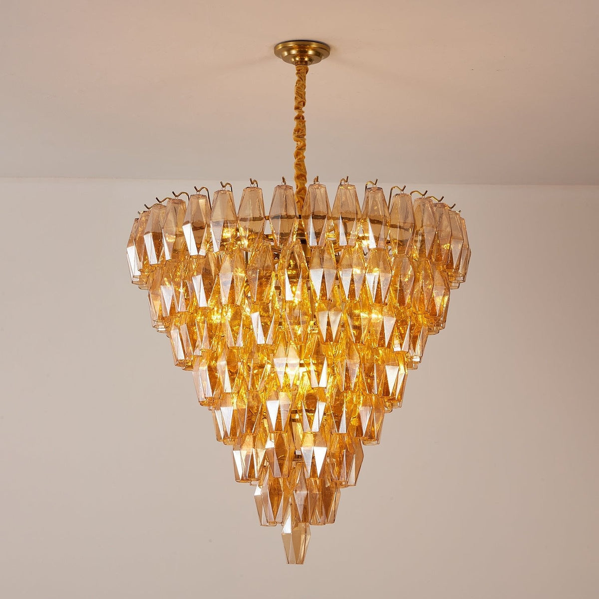 Amber Empire Chandelier - ∅ 39.4″ x H 39.4″Gold & AmberBlushlighting