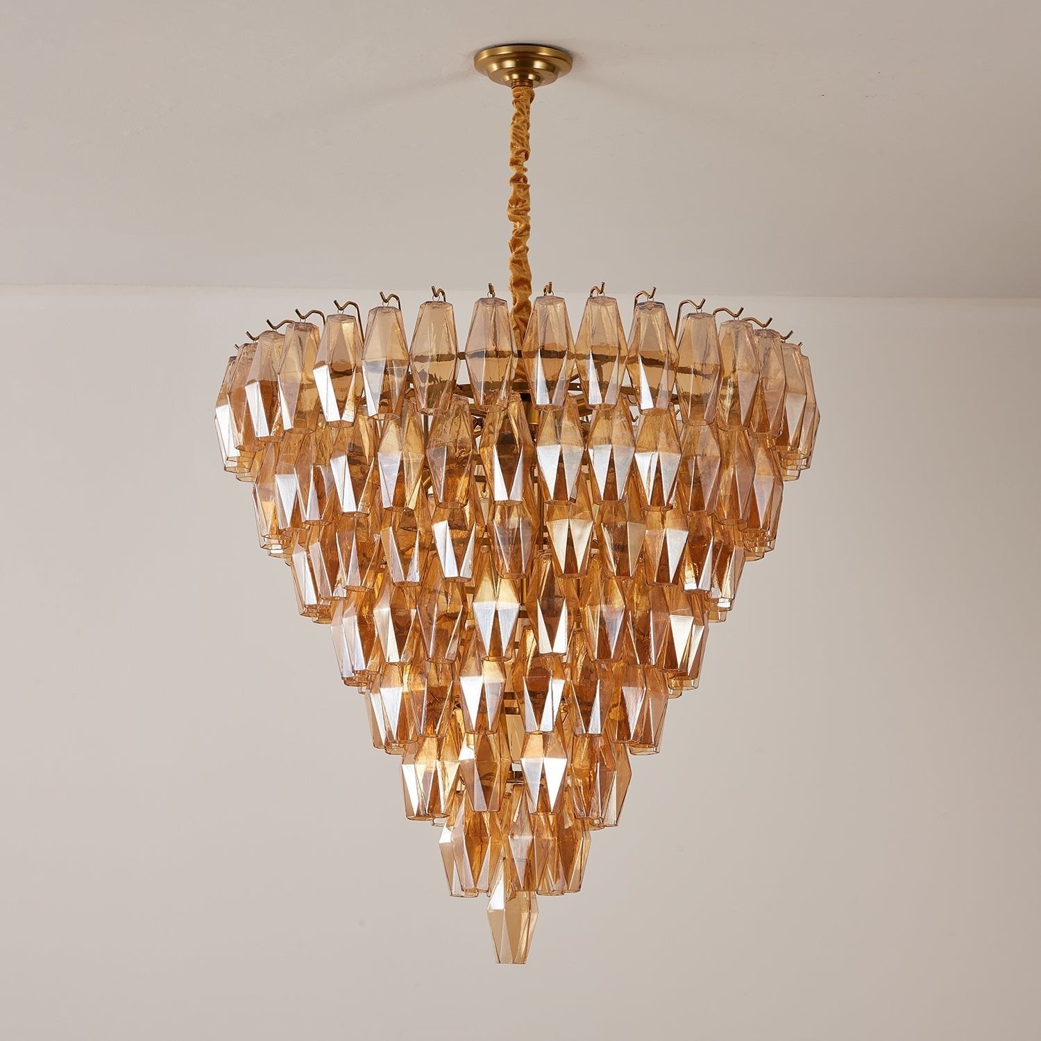 Amber Empire Chandelier - ∅ 39.4″ x H 39.4″Gold & AmberBlushlighting