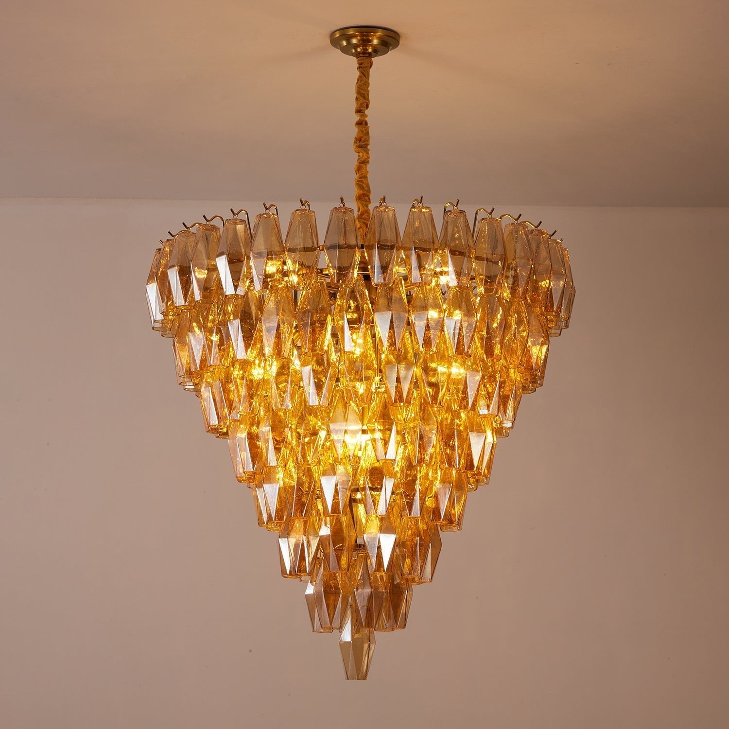 Amber Empire Chandelier - ∅ 39.4″ x H 39.4″Gold & AmberBlushlighting