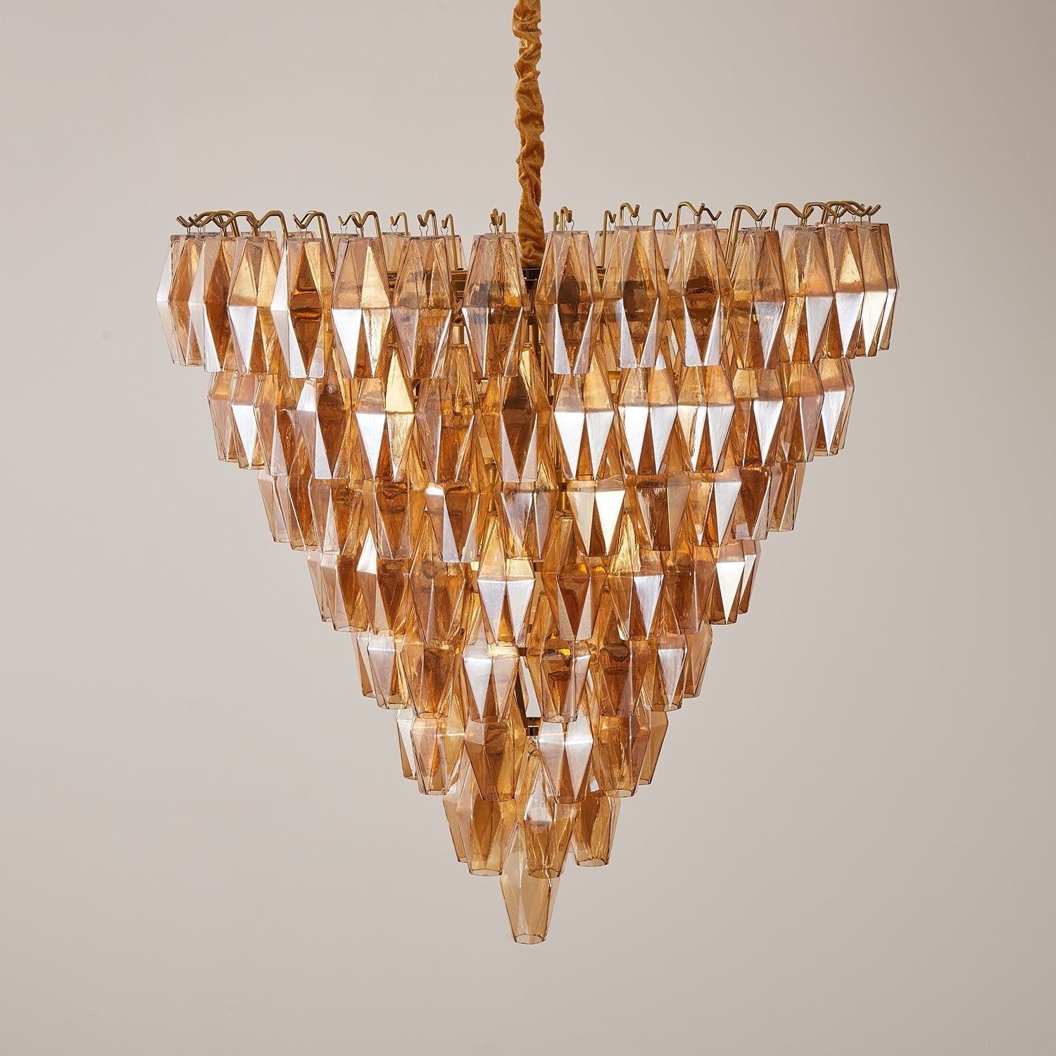 Amber Empire Chandelier - ∅ 39.4″ x H 39.4″Gold & AmberBlushlighting