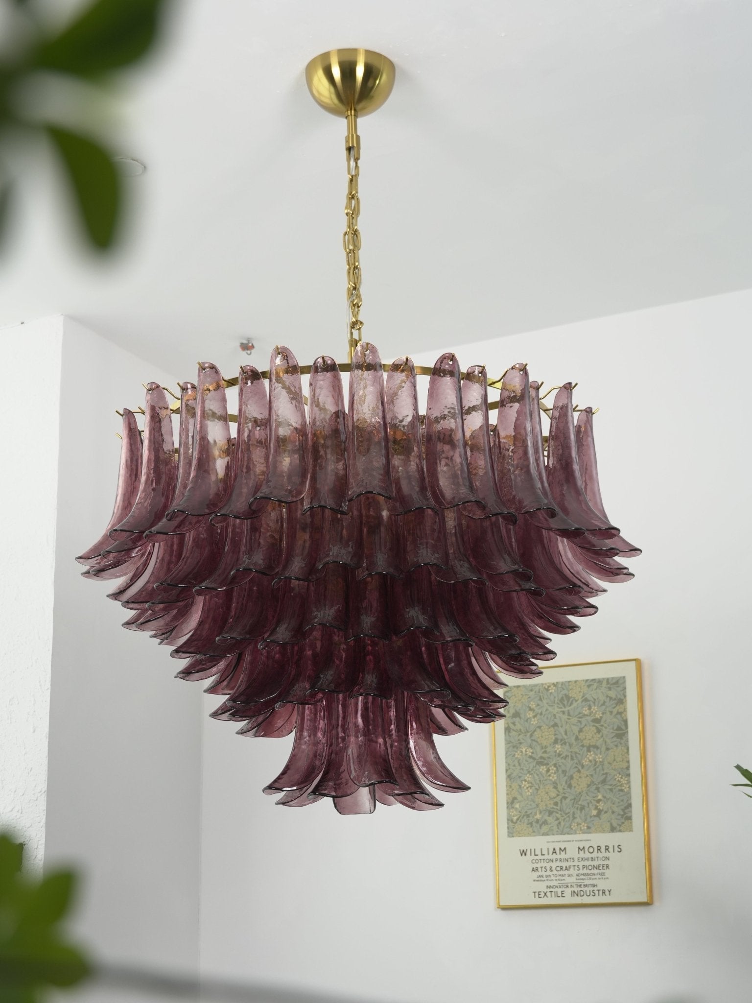 Amethyst Bloom Chandelier - ∅ 39.4″ x H 27.6″Gold & AmethystBlushlighting