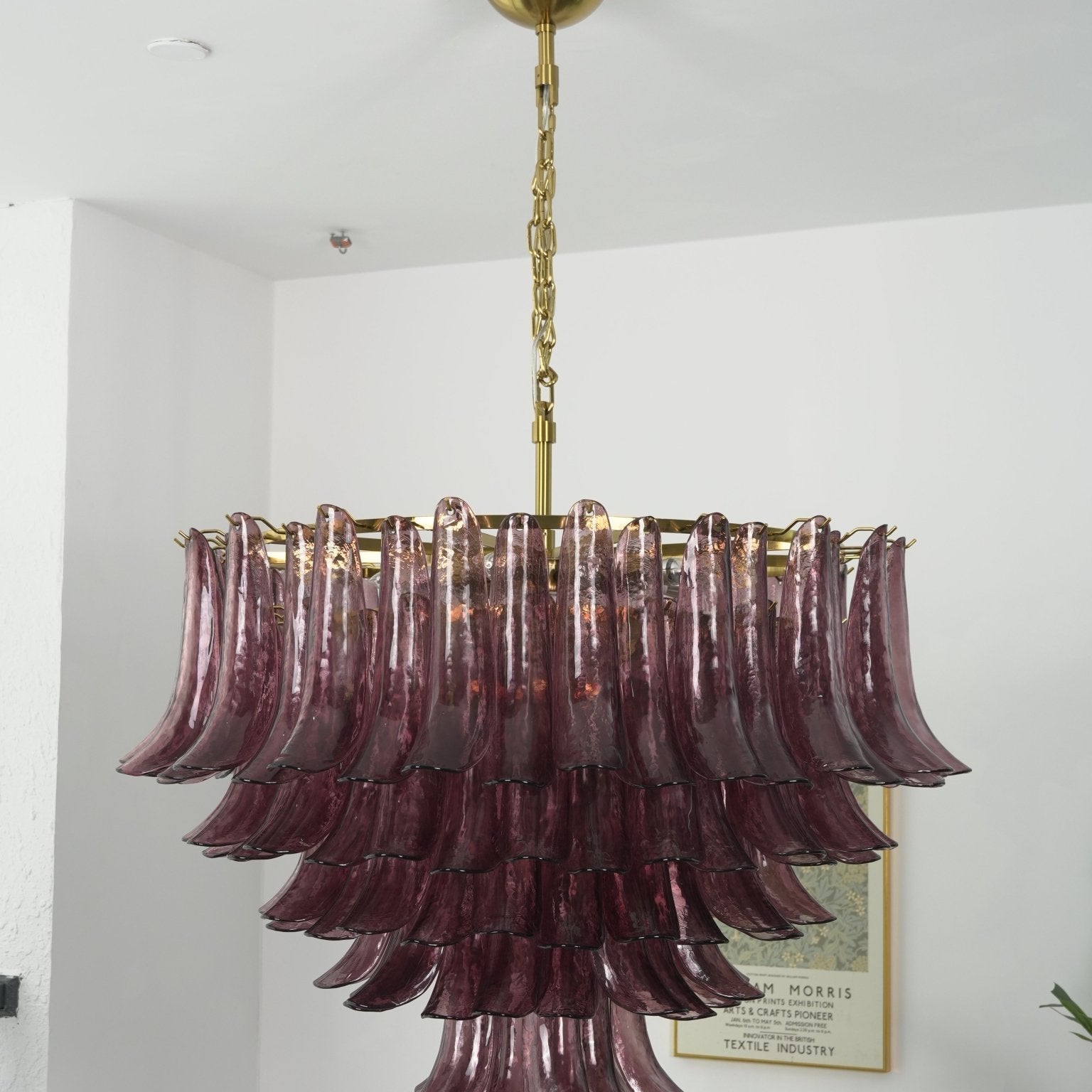Amethyst Bloom Chandelier - ∅ 39.4″ x H 27.6″Gold & AmethystBlushlighting
