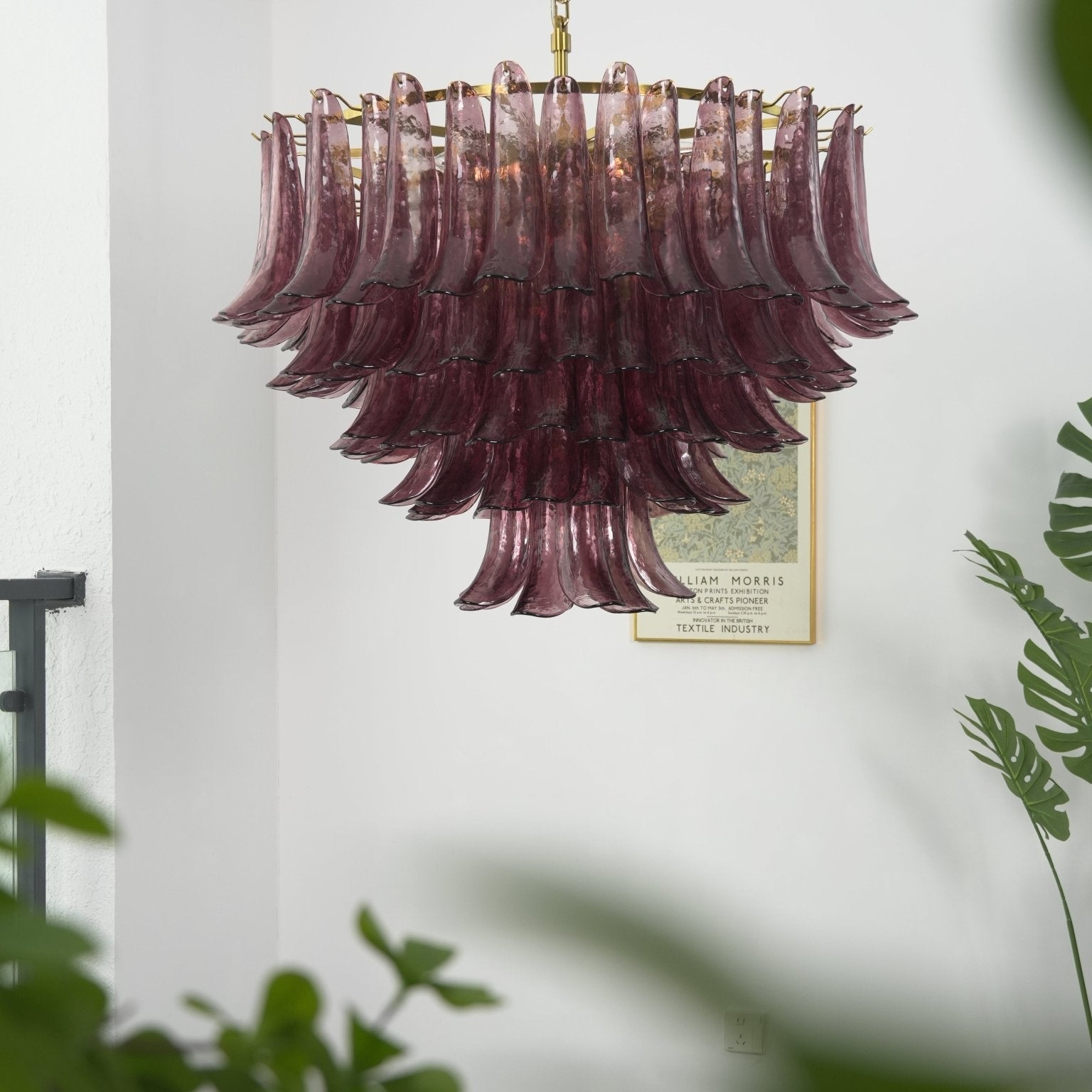 Amethyst Bloom Chandelier - ∅ 39.4″ x H 27.6″Gold & AmethystBlushlighting
