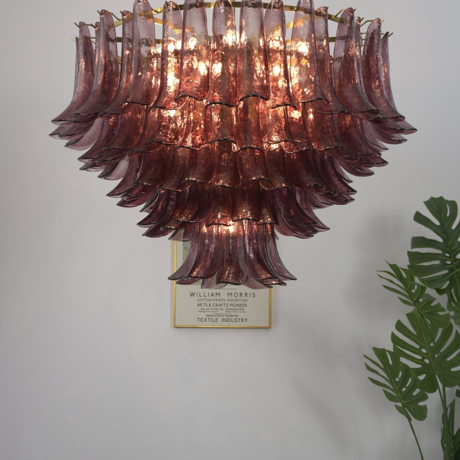 Amethyst Bloom Chandelier - ∅ 39.4″ x H 27.6″Gold & AmethystBlushlighting