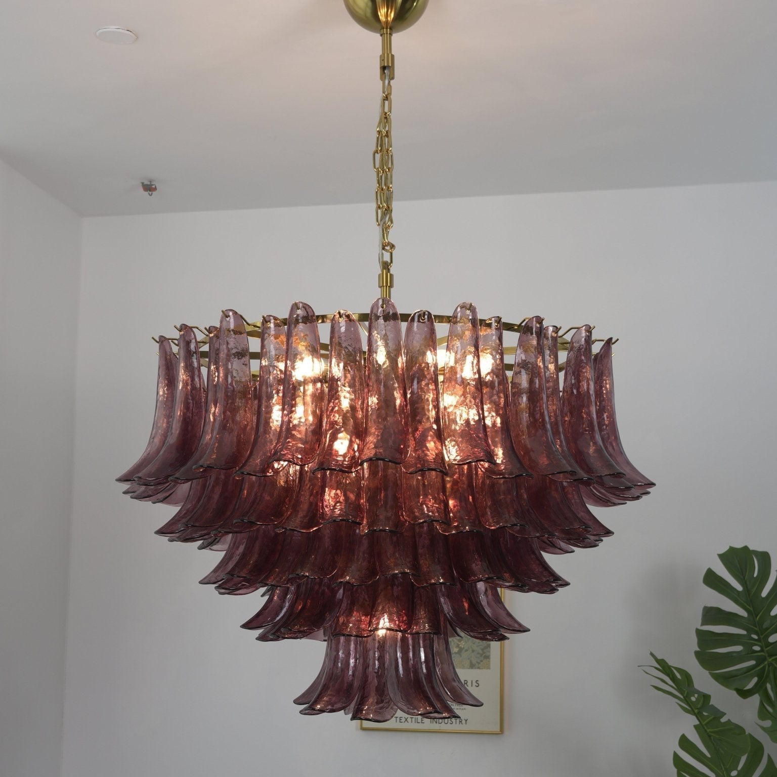 Amethyst Bloom Chandelier - ∅ 39.4″ x H 27.6″Gold & AmethystBlushlighting