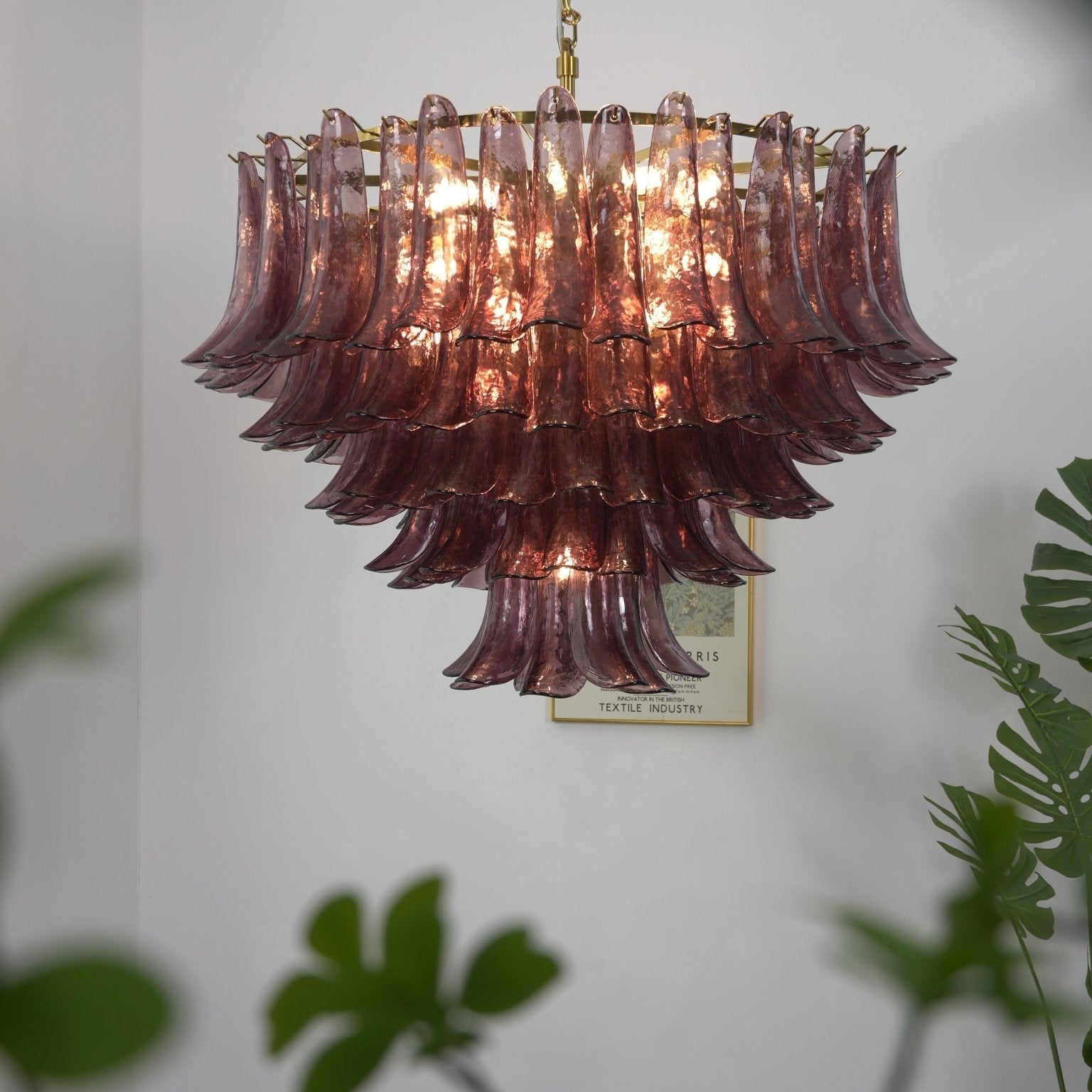 Amethyst Bloom Chandelier - ∅ 39.4″ x H 27.6″Gold & AmethystBlushlighting