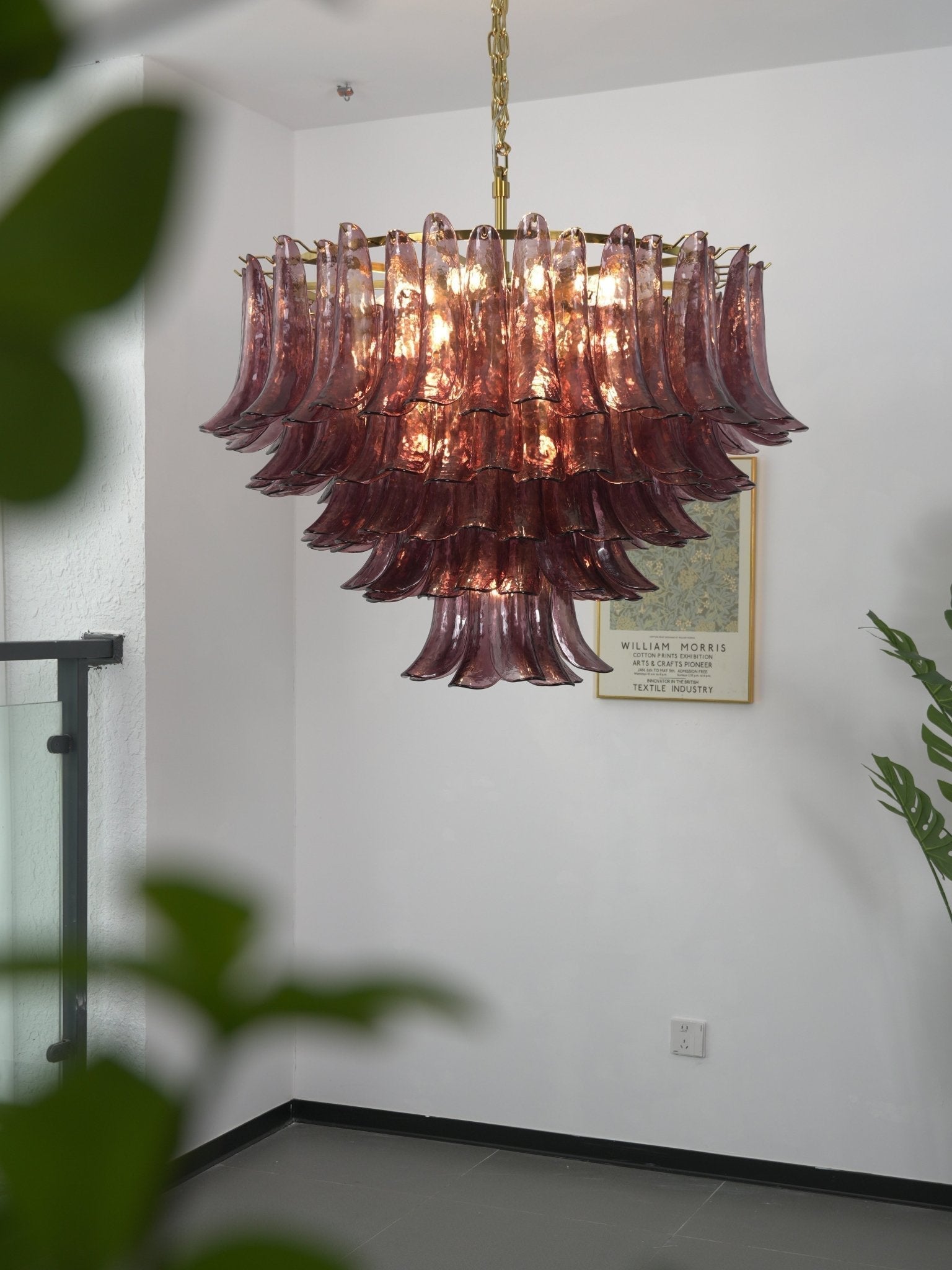 Amethyst Bloom Chandelier - ∅ 39.4″ x H 27.6″Gold & AmethystBlushlighting