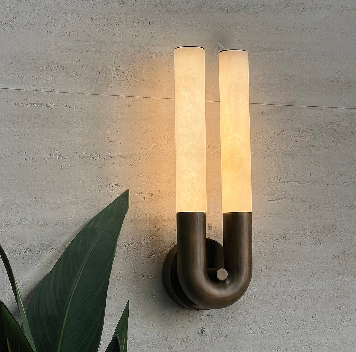 Arch Alabaster Sconce-Wall Lamp-Blushlighting-∅ 5.5″ x H 17.7″-Bronze & White-Blushlighting