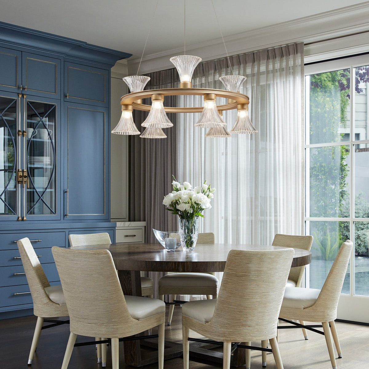 Aria Glass Round Chandelier 25.2"D - Ø32.7" × H10.6" (Ø83 × H26.8 cm)Blushlighting