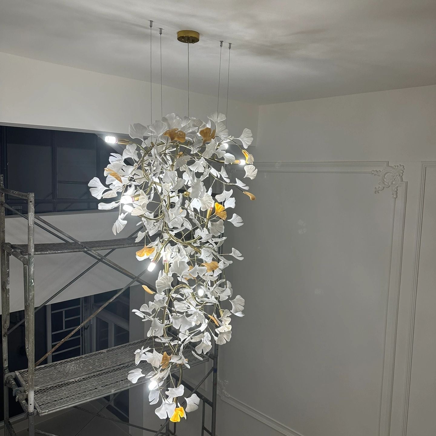 Artistic Tree Branch Pendant Light with Ceramic Ginkgo Leaves for High Ceilings in Hotel or Home - D39.4"*H70.9"/ 16 Lights (288 Pieces)Warm LightBlushlighting