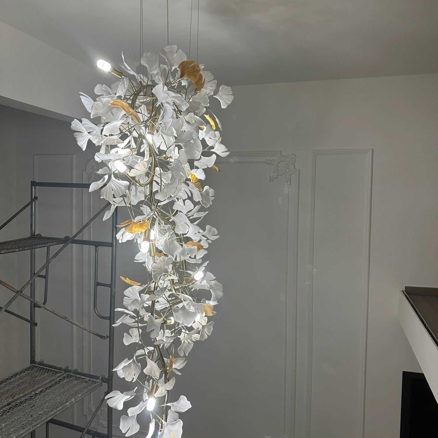 Artistic Tree Branch Pendant Light with Ceramic Ginkgo Leaves for High Ceilings in Hotel or Home - D39.4"*H70.9"/ 16 Lights (288 Pieces)Warm LightBlushlighting