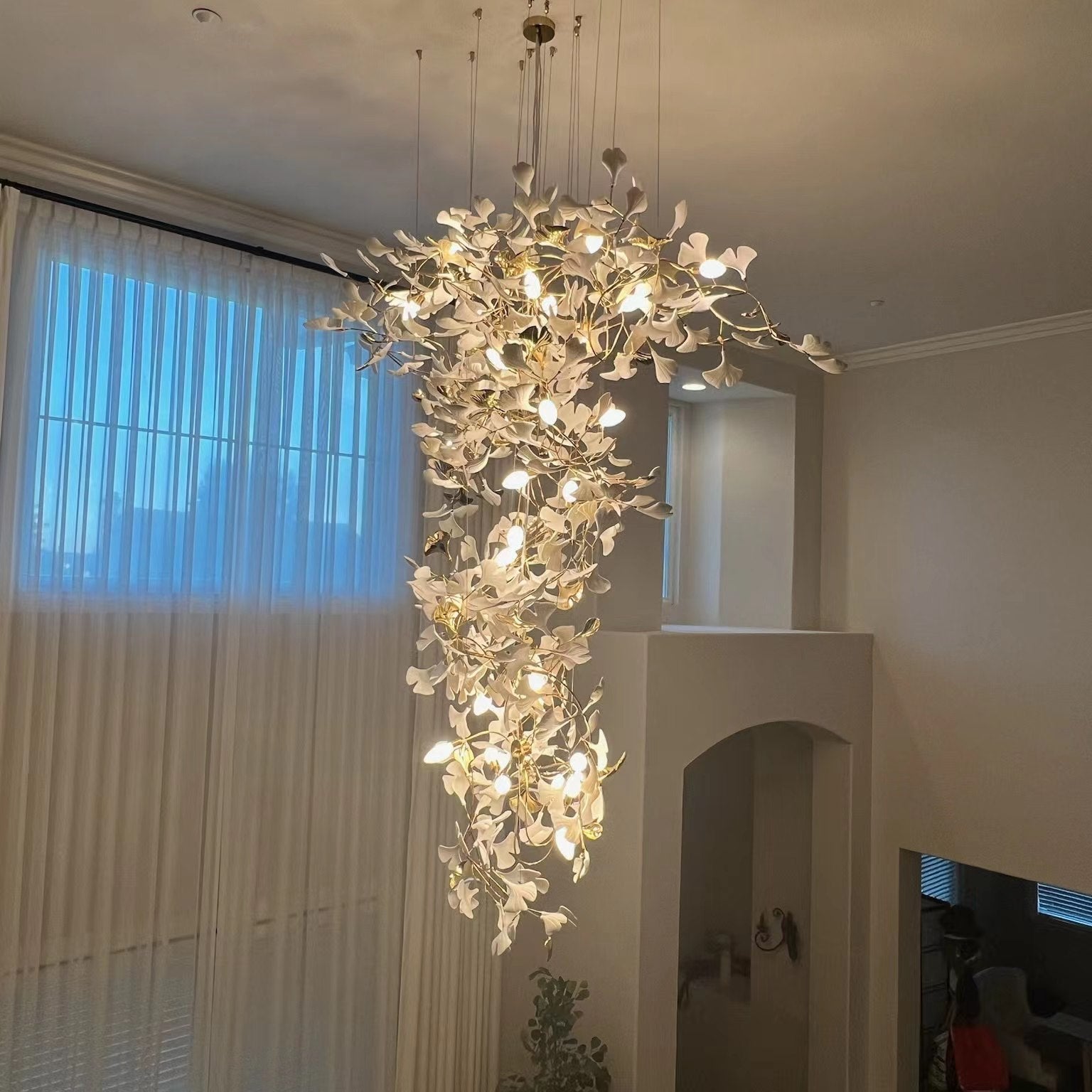 Artistic Tree Branch Pendant Light with Ceramic Ginkgo Leaves for High Ceilings in Hotel or Home - D39.4"*H70.9"/ 16 Lights (288 Pieces)Warm LightBlushlighting