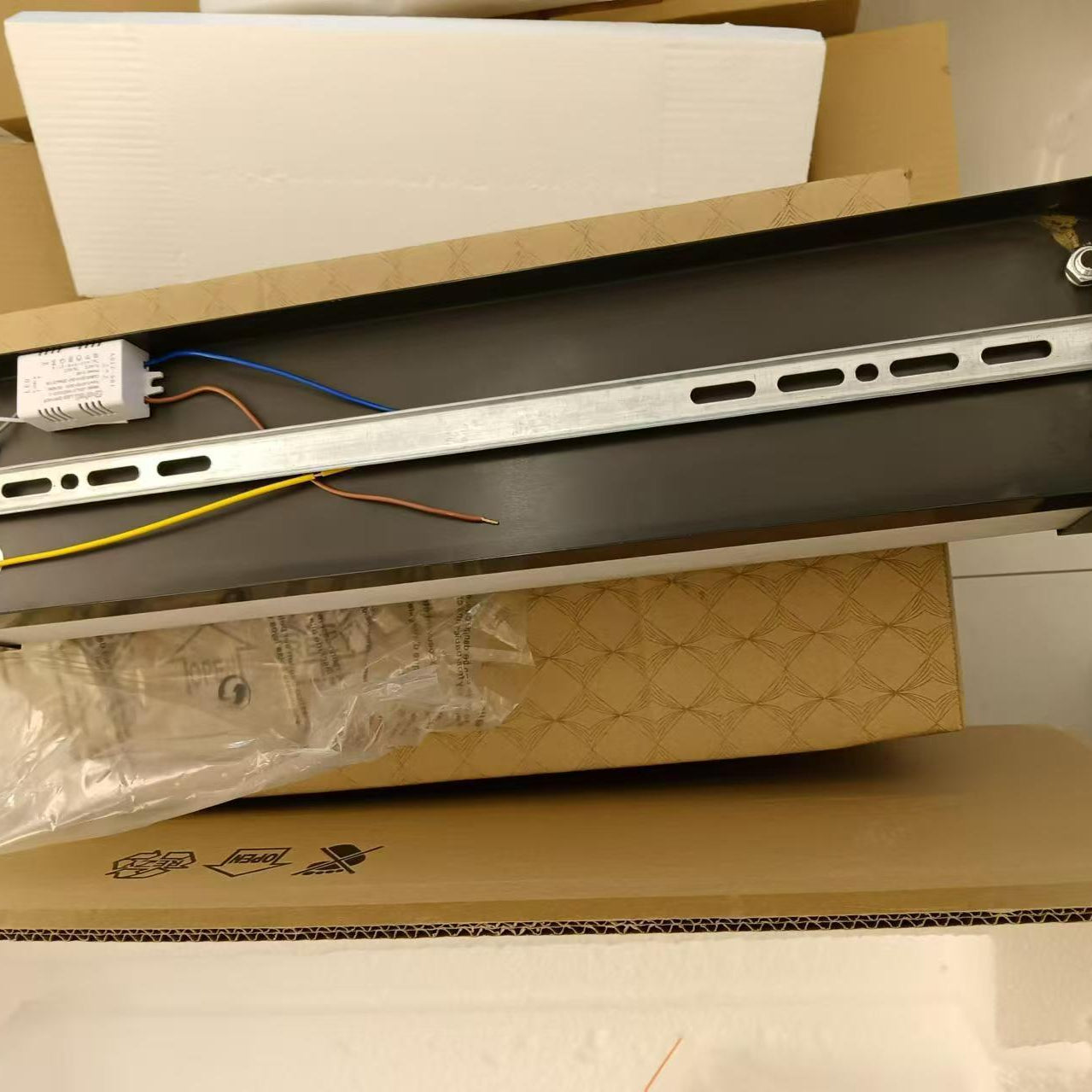 Beckett Alabaster Wall Sconce - ∅ 4.7″ x H 31.5″ Set of 2BronzeBlushlighting