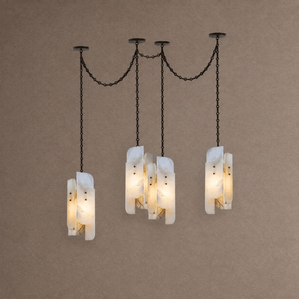 Cascading Chain Chandelier - 4 Heads ∅ 5.9″ x H 15.7″Black & WhiteBlushlighting