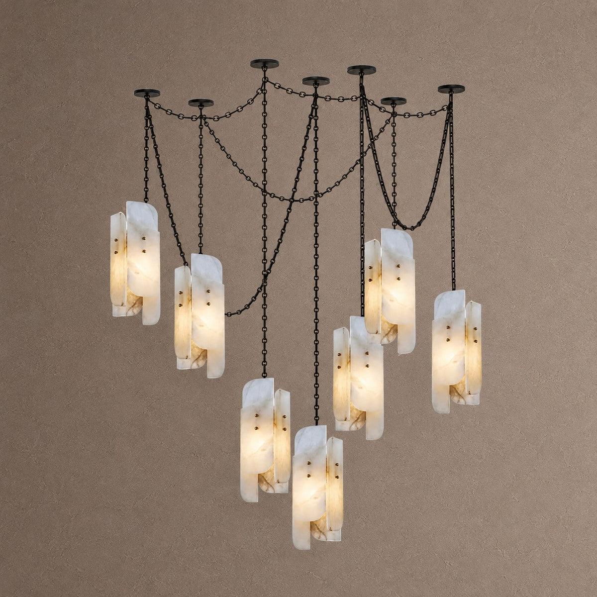 Cascading Chain Chandelier - 7 Heads ∅ 5.9″ x H 15.7″Black & WhiteBlushlighting