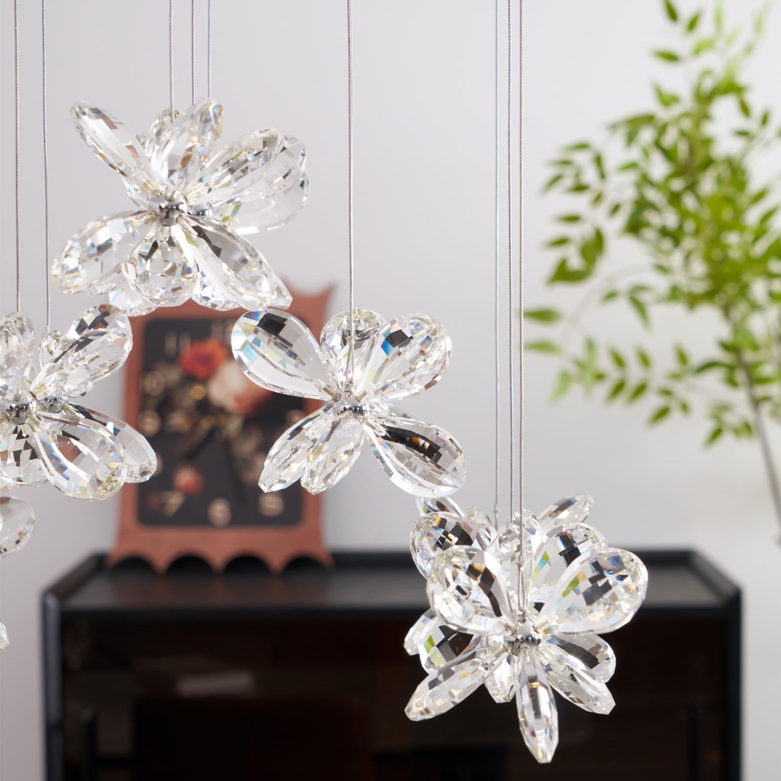 Floating Butterfly Chandelier - Long Canopy L 39.4″ x H 9.8″ x H 59.1″Silver & ClearWarm LightBlushlighting
