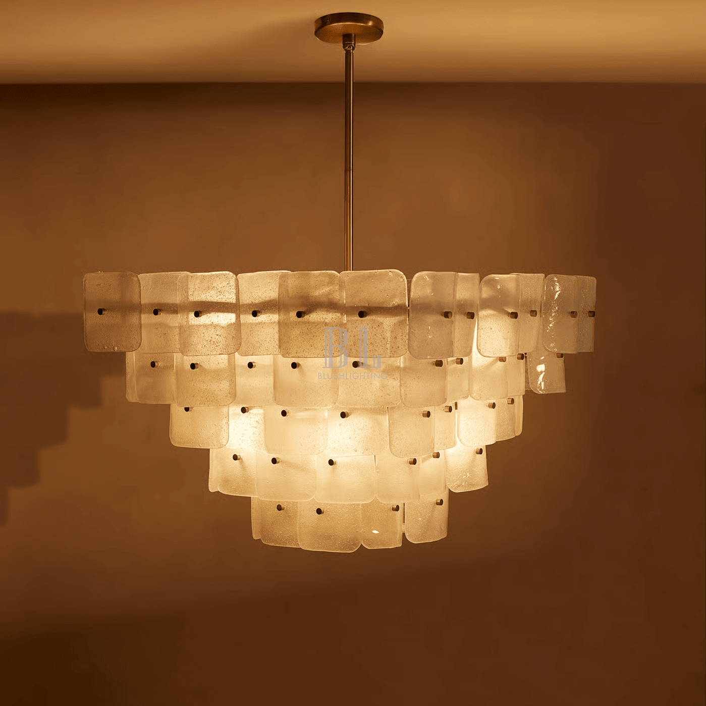 Francis Chandelier - L 27.6″ x W 27.6″ x H 19.3″Gold & WhiteBlushlighting