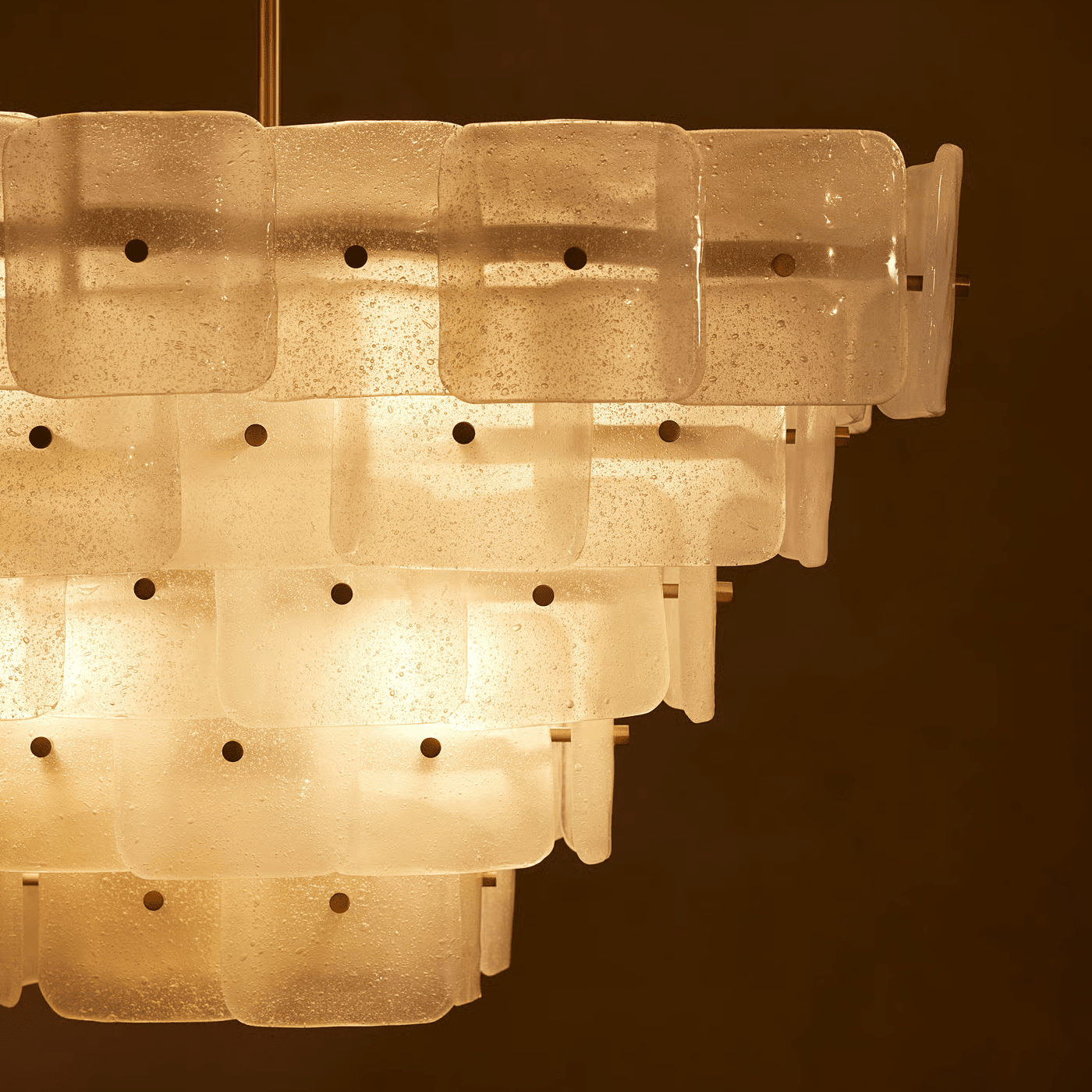 Francis Chandelier - L 27.6″ x W 27.6″ x H 19.3″Gold & WhiteBlushlighting