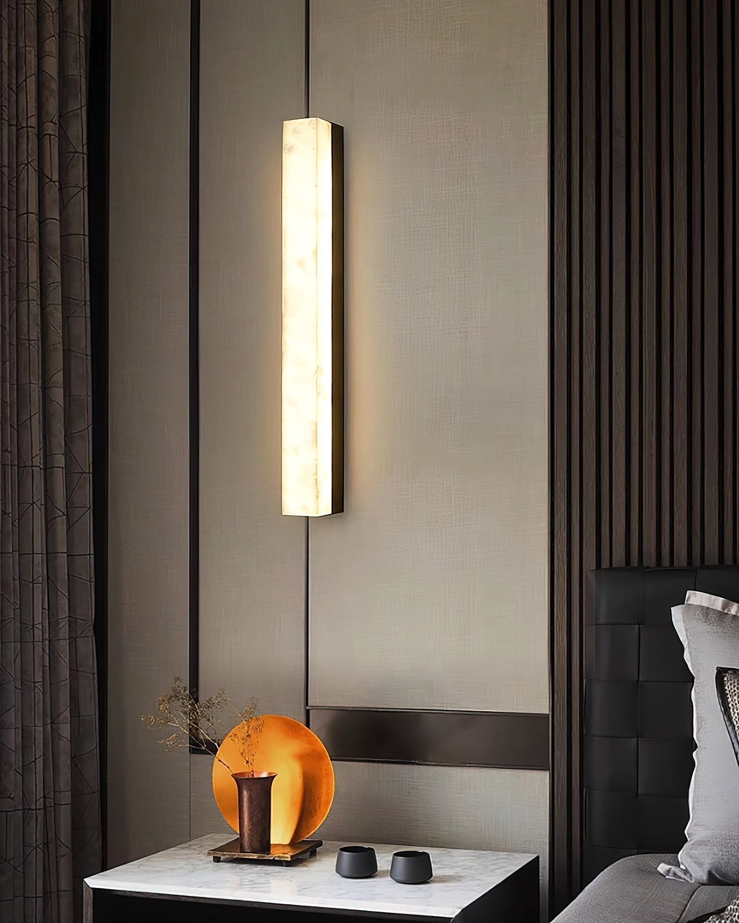 Geometric Alabaster Wall Lamp - L 3.1” x W 3.1“ x H 31.5“Black & WhiteWarm LightBlushlighting