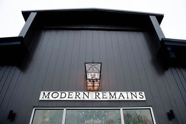 Grosvenor Grande Bracket Lantern wall sconce Outdoor - Blushlighting