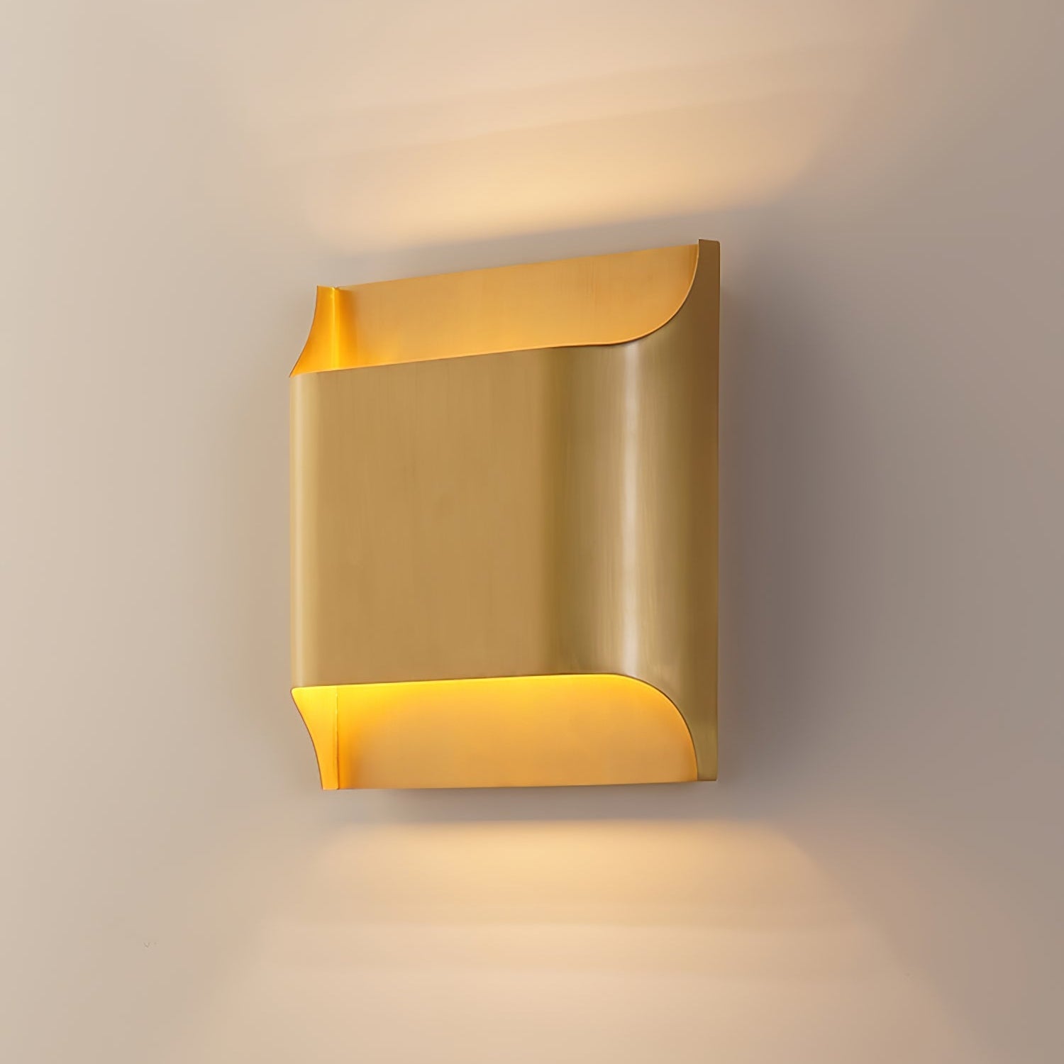 Leclerc Wall Lamp - ∅ 9.8″ x H 9.8″ / Dia 25cm x H 25cmBrassBlushlighting