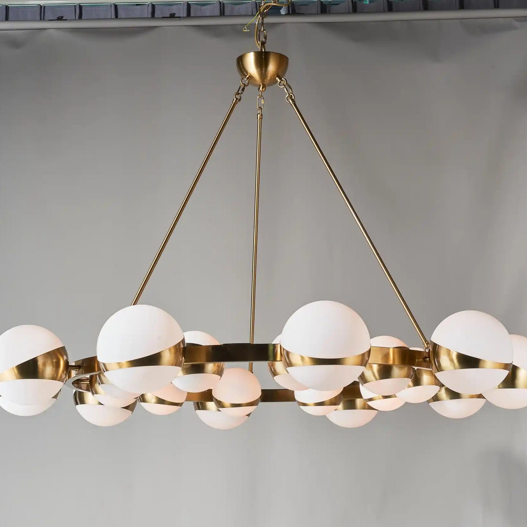 Lucca Sputnik Chandelier-Chandelier-Blushlighting-Blushlighting
