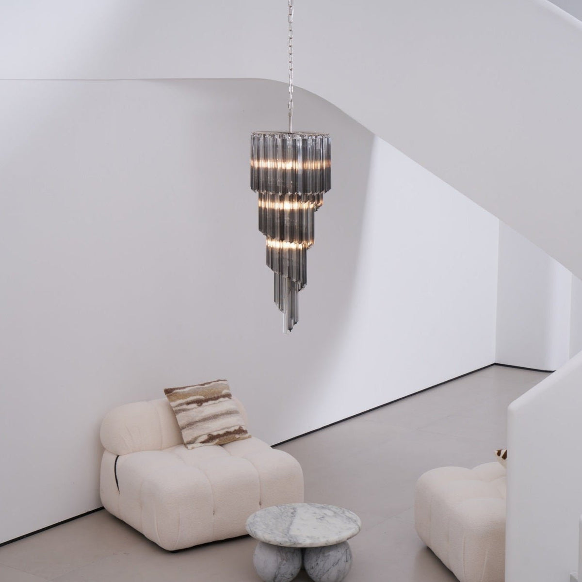 Lucente Noir Spiral Chandelier - ∅ 15.7″ x H 39.4″Grey+Clear Glass & NickelBlushlighting
