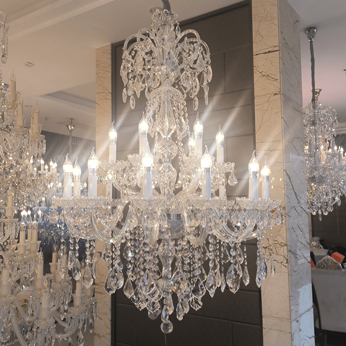 Luxury Classic Clear Crystal Chandelier for Foyer/Staircase/Entryway/Hallway - 18 Lights/D35.4"*H49.2"Warm LightBlushlighting