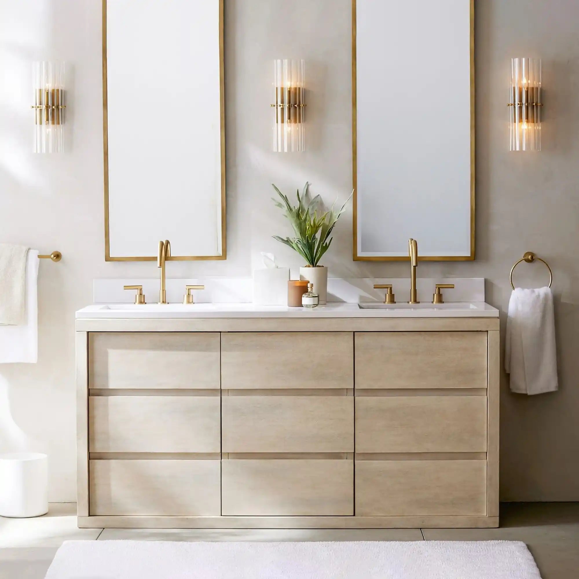 Mallory Glass Wall Sconce - Blushlighting