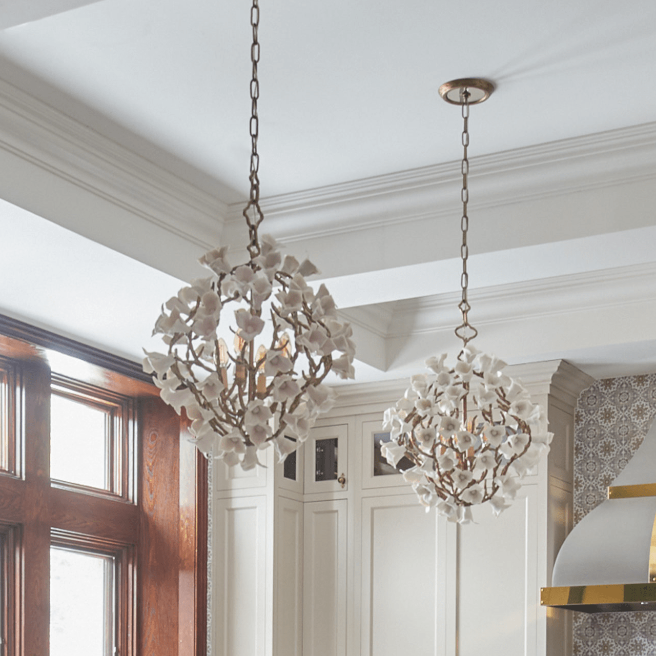 Modern Art Design Lily Ceramic Flower Chandelier for Low-ceiling-Blushlighting-Blushlighting