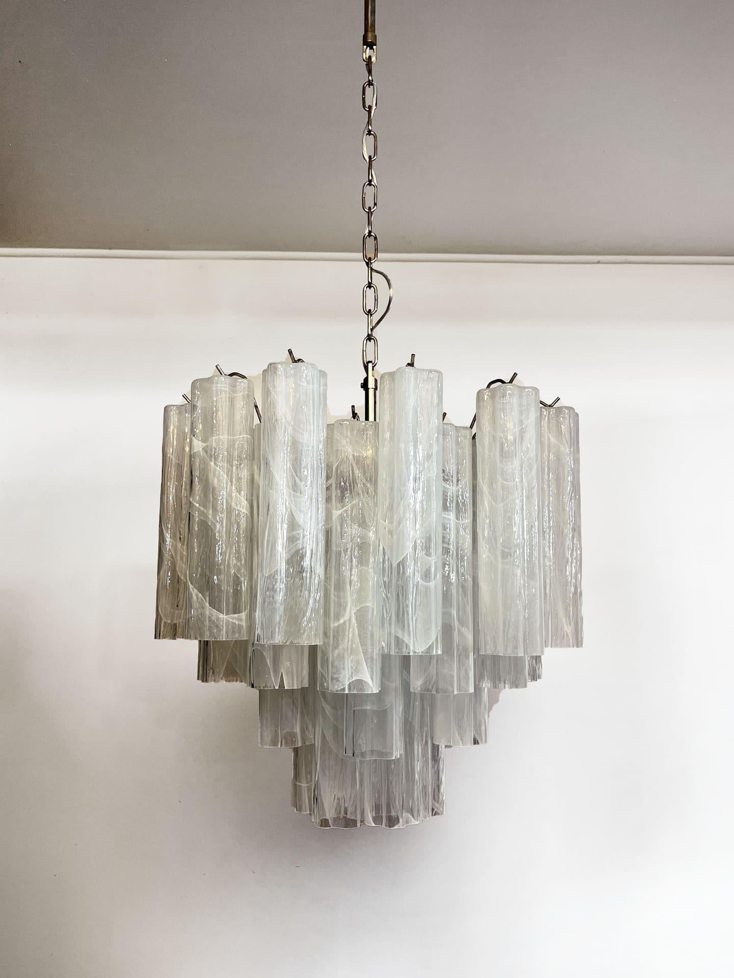 Murano Chandelier – 36 tubes – Alabaster white-Blushlighting