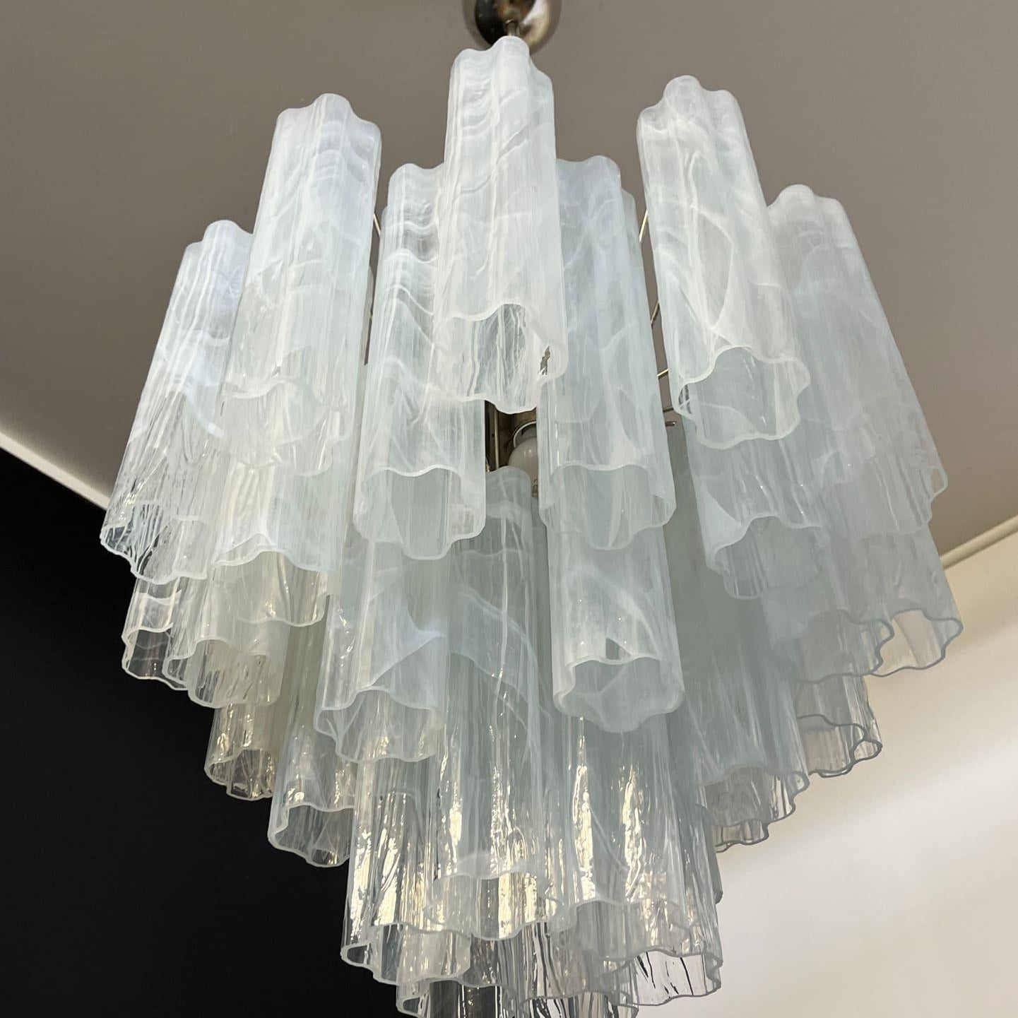 Murano Chandelier – 36 tubes – Alabaster white-Blushlighting