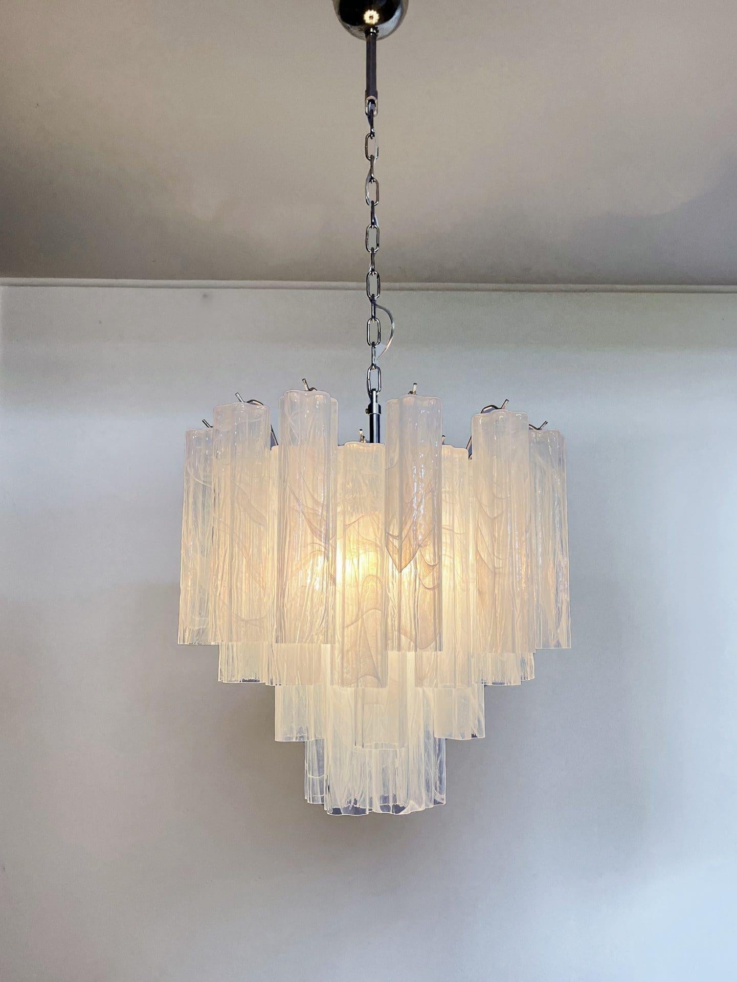 Murano Chandelier – 36 tubes – Alabaster white-Blushlighting