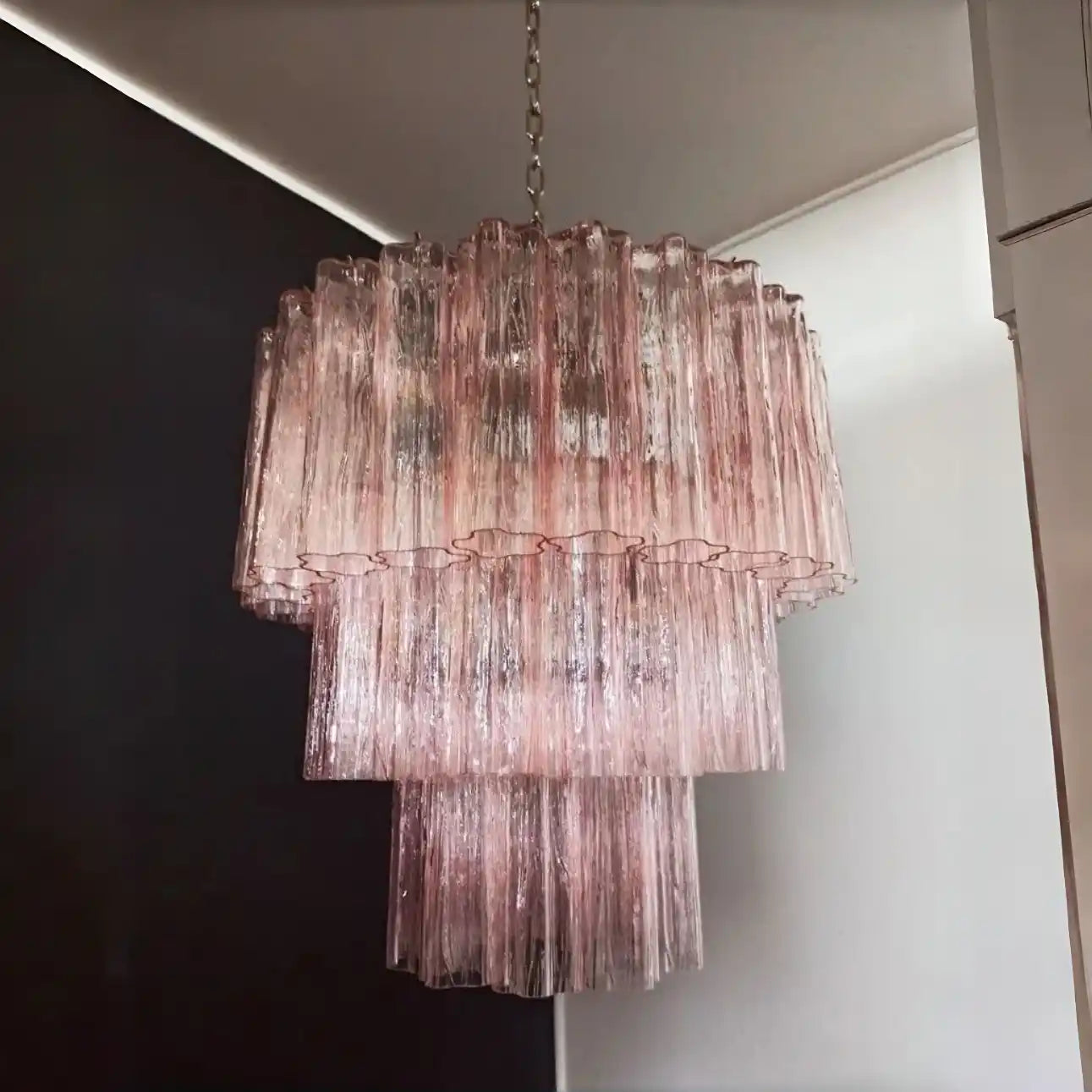 Murano Chandelier – 48 tubes – Alabaster Pink-Blushlighting