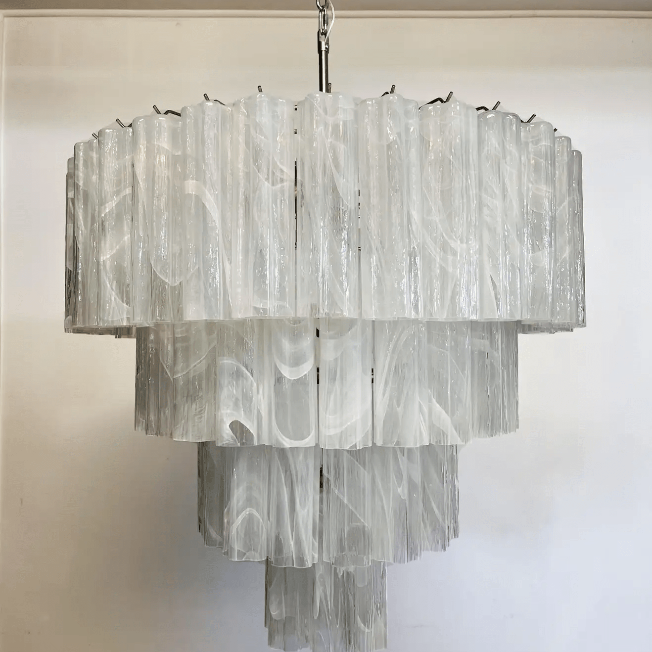 Murano Chandelier – 78 tubes – Alabaster white - Blushlighting