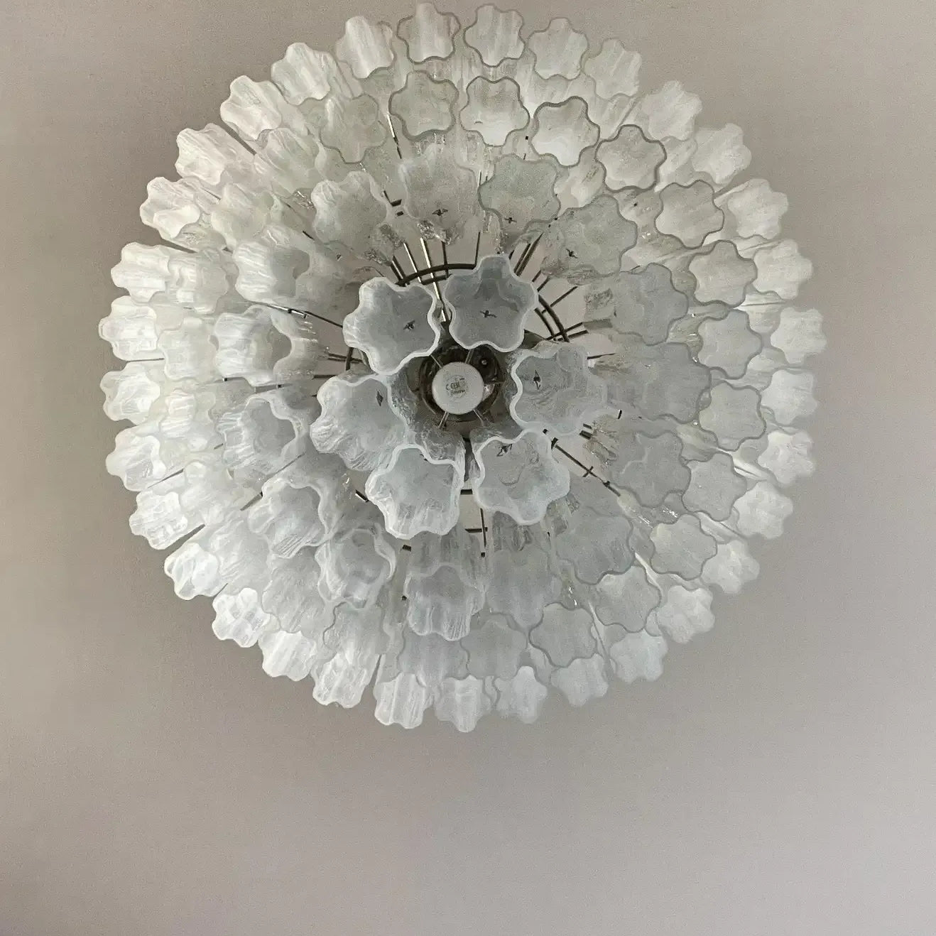 Murano Chandelier – 78 tubes – Alabaster white-Blushlighting