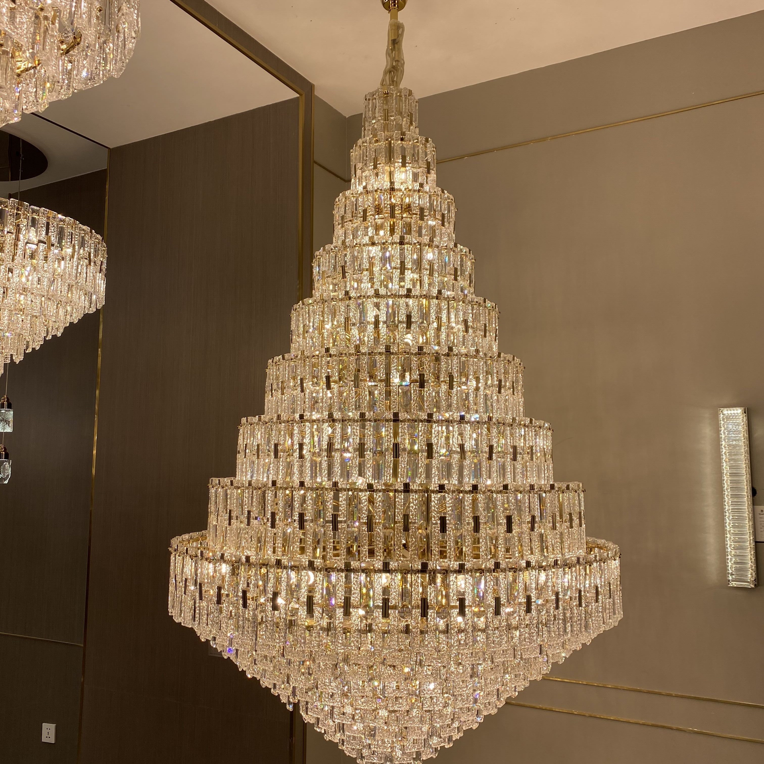 Oversized Multi - layers Honeycomb Luxury Crystal Chandelier in Gold Finish for Big Hallway/Foyer/Entryway - D31.5"*H47.2"/34 Lights/50.5kgWarm LightBlushlighting