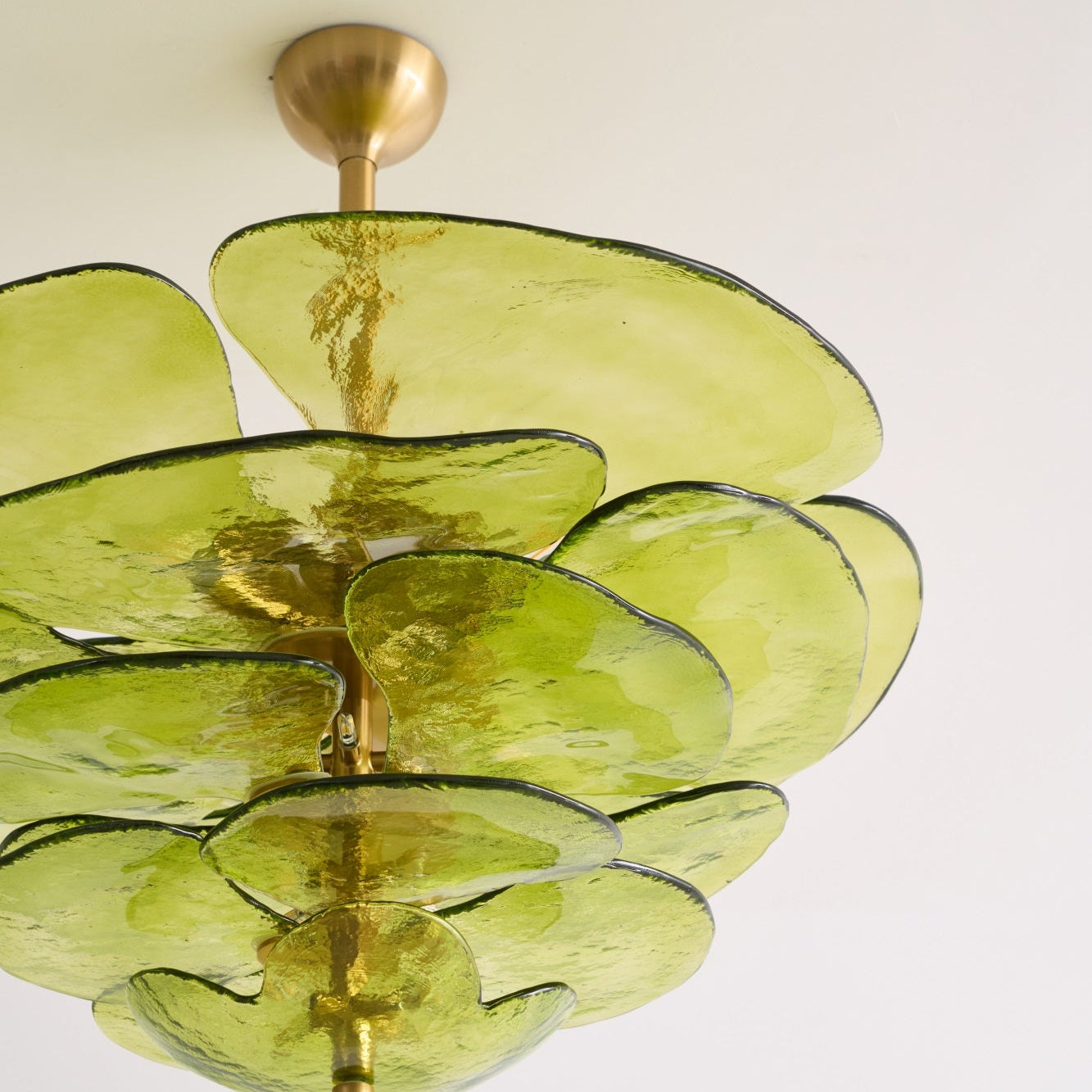 Petals Gold Murano Chandelier - 8-lights ∅ 21.6″ x H 8.6″Clear & GoldBlushlighting