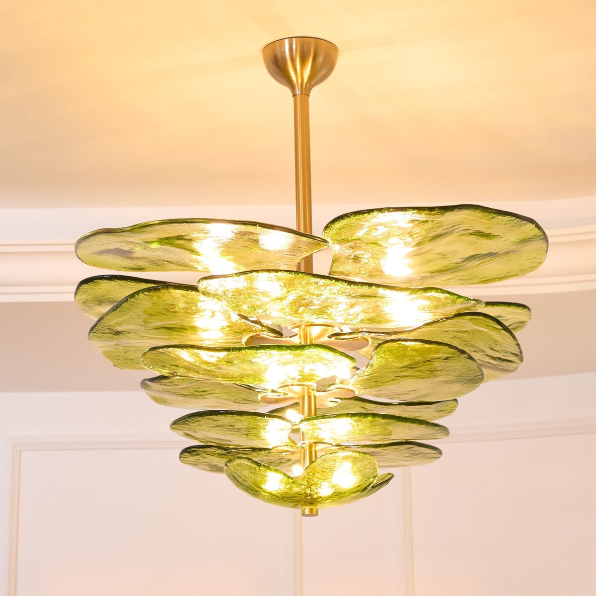 Petals Gold Murano Chandelier - 8-lights ∅ 21.6″ x H 8.6″Clear & GoldBlushlighting