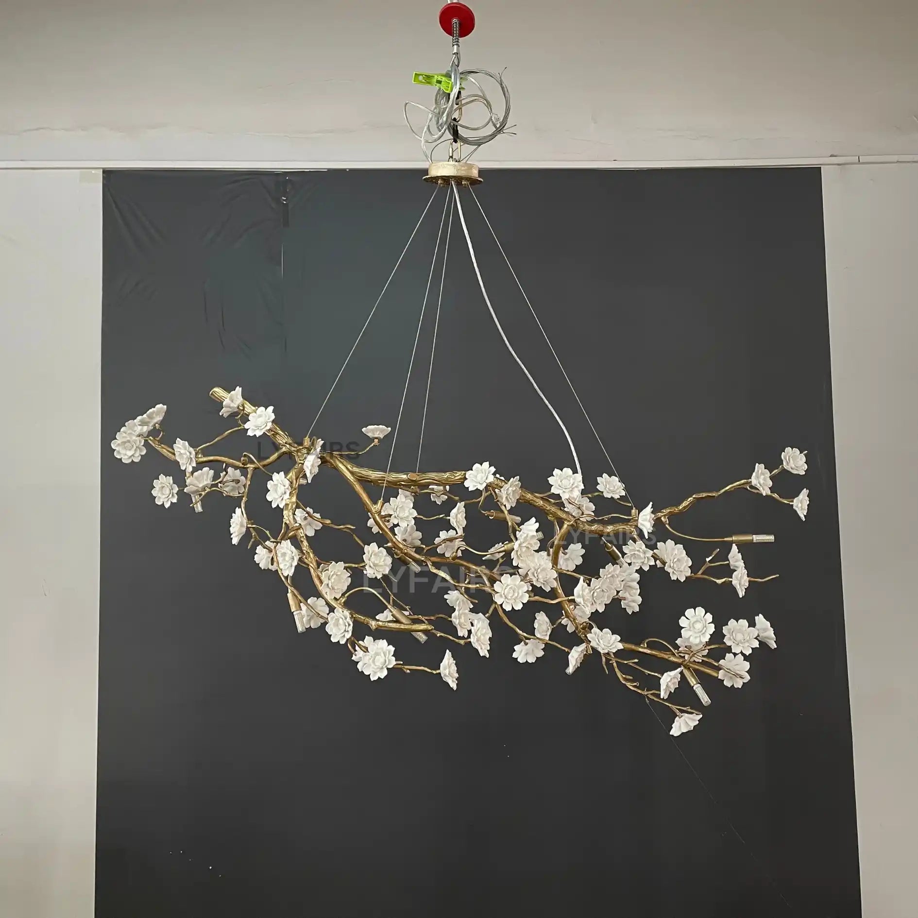 Post - Modern Art Brass and Ceramics Flower Pendant Branch Chandelier for Living/Dining Room - L49.2"*W19.7"*H21.7"Warm LightBlushlighting