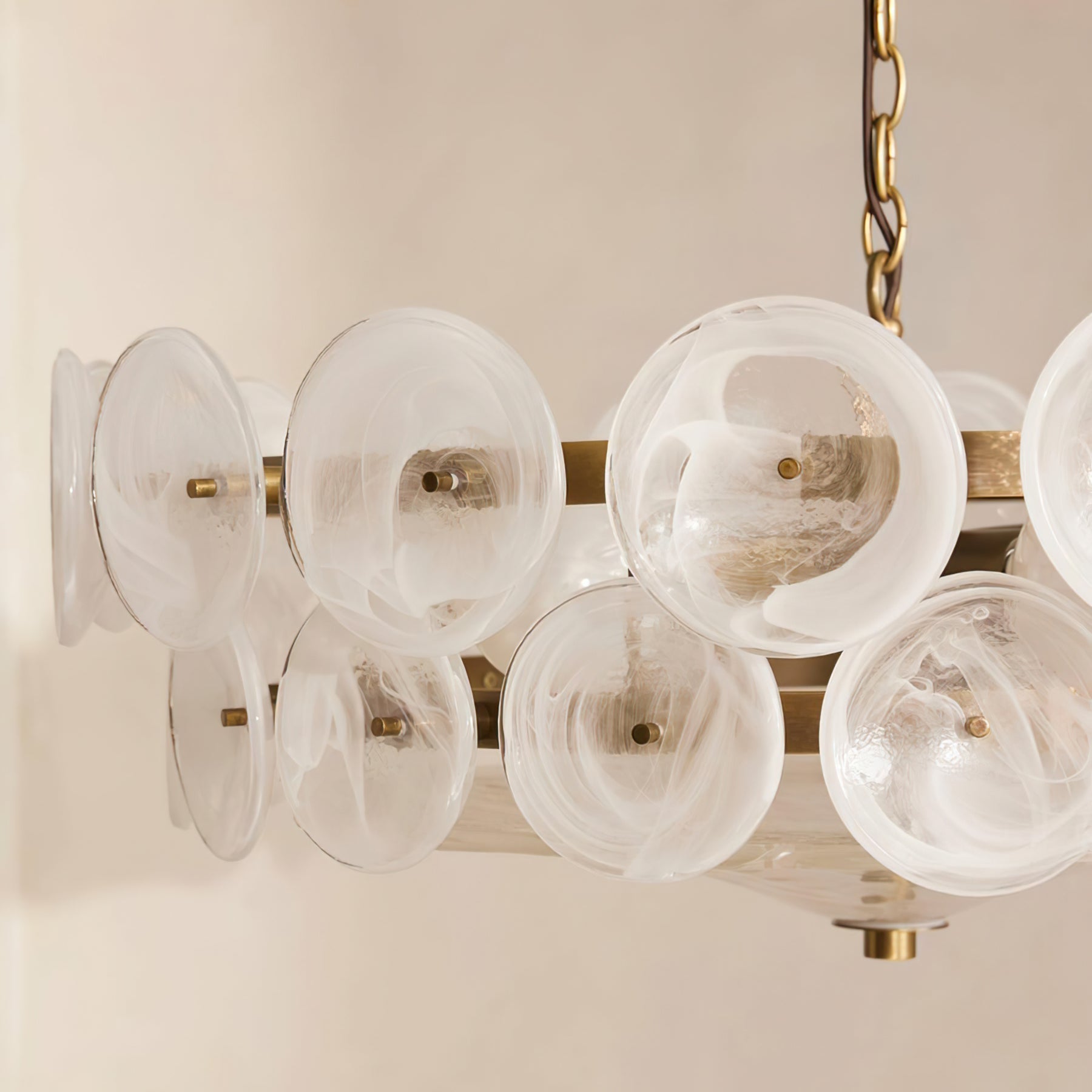 Solaris Disc Murano Chandelier - ∅ 39.4″ x H 14.2″White & GoldBlushlighting