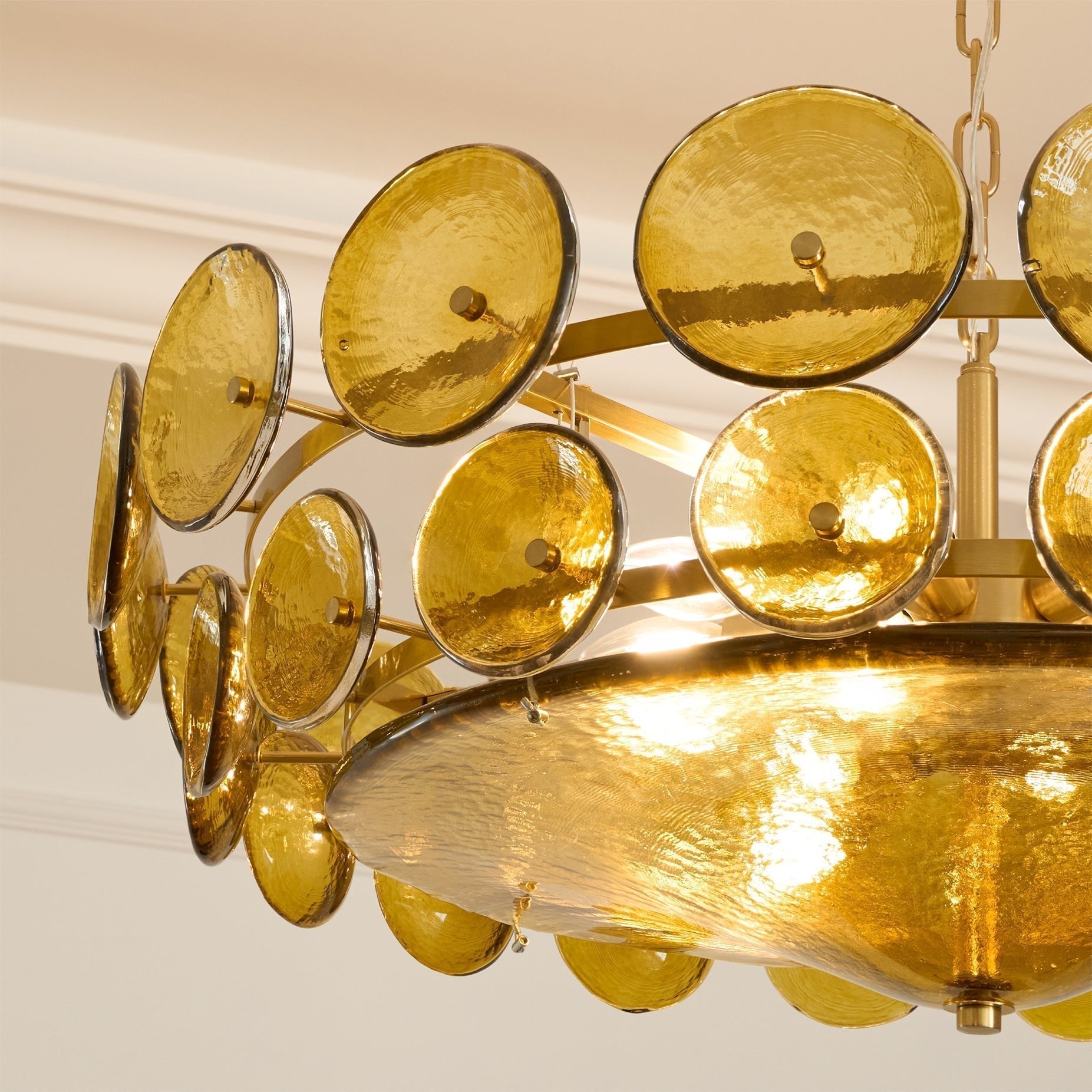 Solaris Disc Murano Chandelier - ∅ 39.4″ x H 14.2″Green & GoldBlushlighting