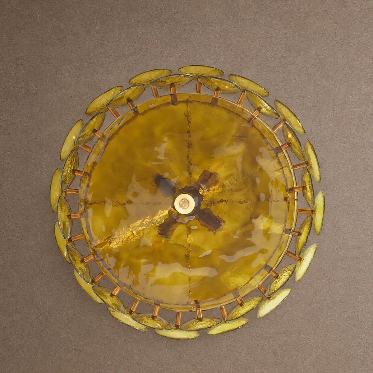 Solaris Round Chandelier - ∅ 23.6″ x H 11.0″Green & GoldBlushlighting