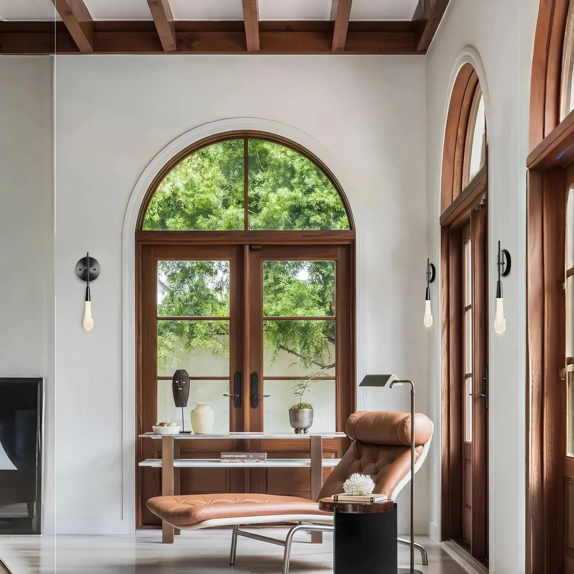 Soltaire Wall Sconce-Blushlighting