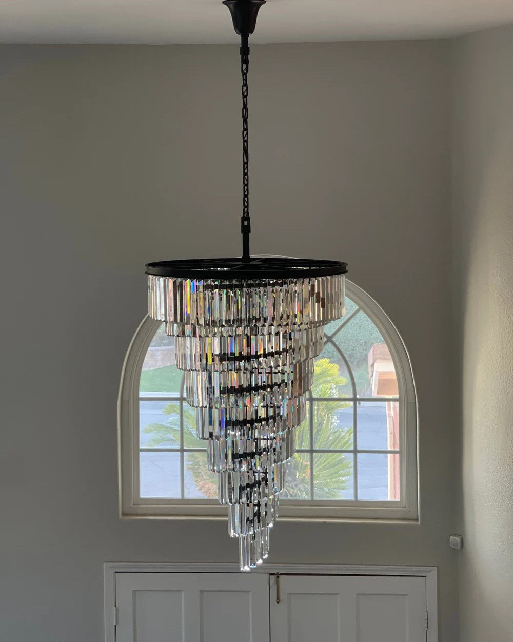 Spiral Tiered Crystal Chandelier in Black Finish - D19.7"*H25.6"Warm LightBlushlighting